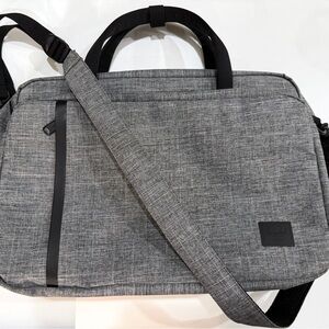 Herschel Gibson Laptop Messenger Bag